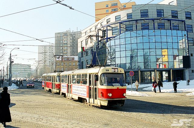 Kliknut�m okno zav�ete
