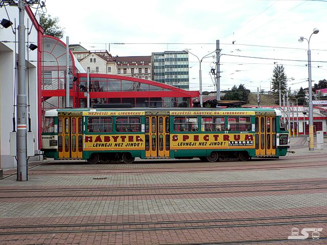 Kliknut�m okno zav�ete