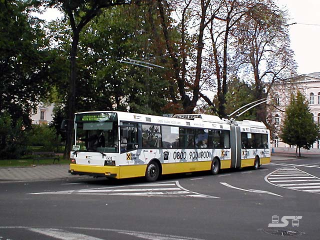 Kliknut�m okno zav�ete