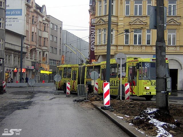Kliknut�m okno zav�ete